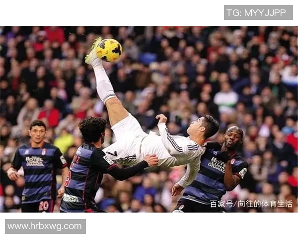 足球明星华丽进场瞬间的精彩动作描写与感人场景展现 足球明星华丽进场瞬间的精彩动作描写与感人场景展现